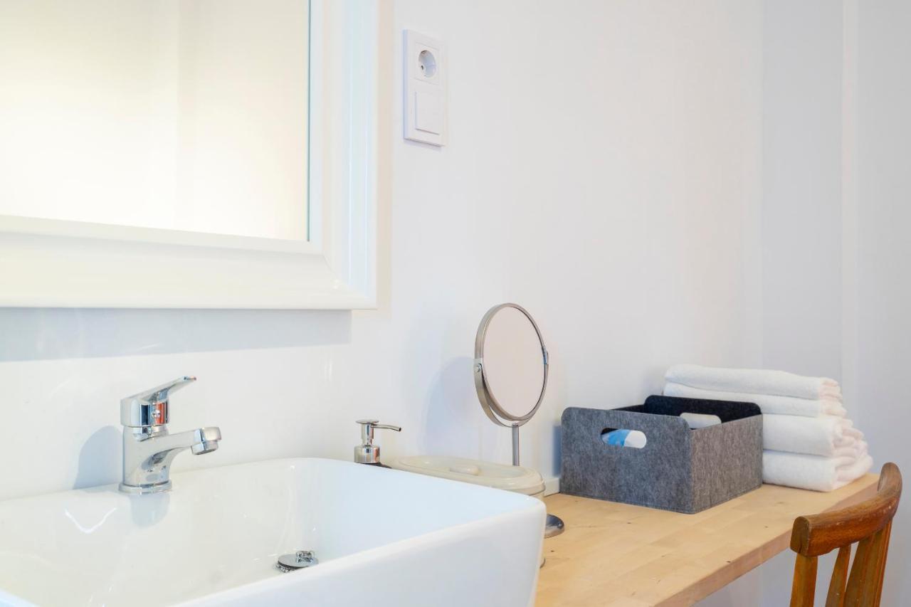 Independent Room Close To Ifema Y Aeropuertob 马德里 外观 照片